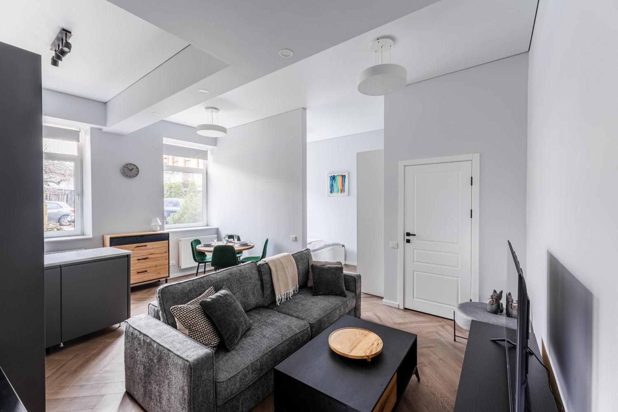 Modern Flat In Old Town Kaunas - Free Parking & Self Check-In Kültér fotó