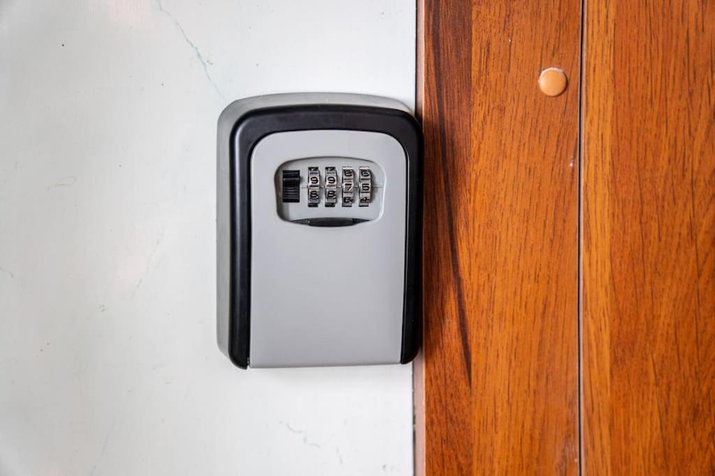 Modern Flat In Old Town Kaunas - Free Parking & Self Check-In Kültér fotó